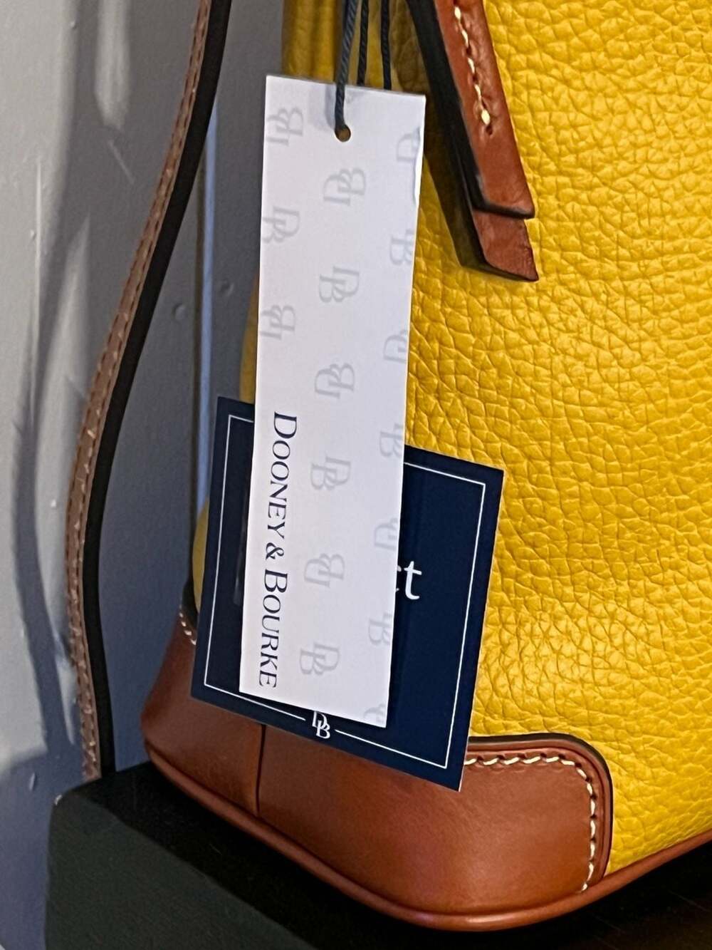 Dooney & Bourke NEW Mustard Yellow Pebble Leather Large Crossbody Purse and Matc - Picture 3 of 15
